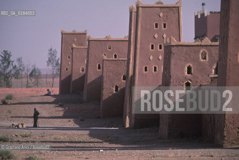 ( MAROCCO ) MAROCCO DEL SUD :VILLAGGIO DI  ER-RACHIDIA   - © 1996 Graziano Arici/Rosebud2 / GEO /