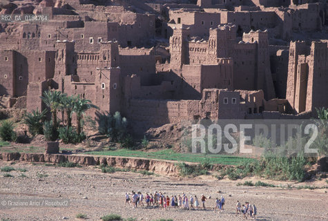 ( MAROCCO ) SUD DEL MAROCCO : KASBAH DI AIT BENHADDOU   - © 1996 Graziano Arici/Rosebud2 / GEO / TURISMO