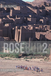 ( MAROCCO ) SUD DEL MAROCCO : KASBAH DI AIT BENHADDOU   - © 1996 Graziano Arici/Rosebud2 / GEO / TURISMO