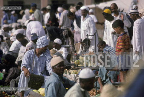 ( MAROCCO ) SUD DEL MAROCCO : MERCATO A ZAGORA  - © 1996 Graziano Arici/Rosebud2 / GEO