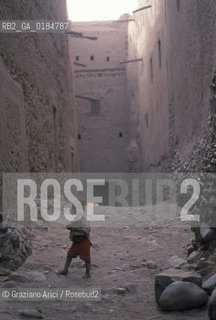 ( MAROCCO ) SUD DEL MAROCCO : OASI DI  ZAGORA  - © 1996 Graziano Arici/Rosebud2 / GEO