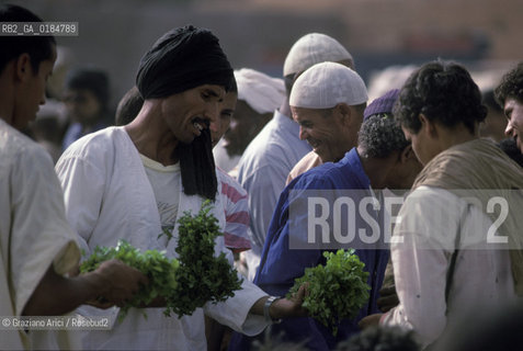 ( MAROCCO ) SUD DEL MAROCCO : MERCATO NELLOASI DI  ZAGORA  - © 1996 Graziano Arici/Rosebud2 / GEO