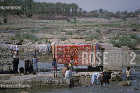 ( MAROCCO ) SUD DEL MAROCCO : OASI DI  ZAGORA  - © 1996 Graziano Arici/Rosebud2 / GEO
