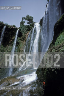( MAROCCO ) ALTO ATLANTE : CASCATE DI OUZOUD  - © 1996 Graziano Arici/Rosebud2 / GEO