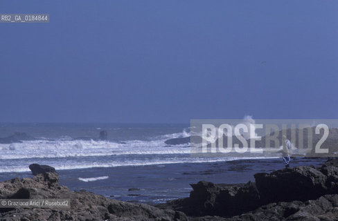 ( MAROCCO ) COSTA ATLANTICA : SPIAGGIA DI ESSAOUIRA - © 1996 Graziano Arici/Rosebud2 / GEO