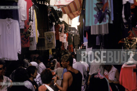 ( TUNISIA ) TUNISI : I SOUKS  - © 1996 Graziano Arici/Rosebud2 / GEO /