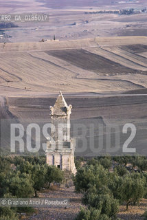 ( TUNISIA ) SITO ARCHEOLOGICO DI DOUGGA : MAUSOLEO - © 1996 Graziano Arici/Rosebud2 / GEO