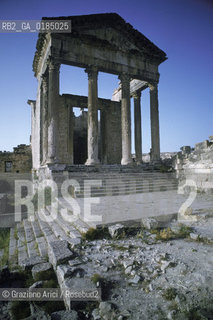 ( TUNISIA ) SITO ARCHEOLOGICO DI DOUGGA : FORO- © 1996 Graziano Arici/Rosebud2 / GEO