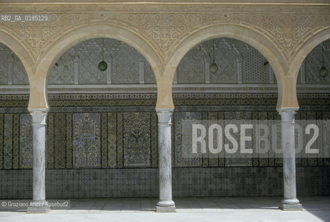 ( TUNISIA ) KAIROUAN : ZAOUIA DE SIDI SAHAB ( MOSCHEA DEL BARBIERE )  - © 1996 Graziano Arici/Rosebud2 / GEO