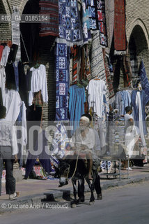 ( TUNISIA ) TOZEUR : MERCATO  - © 1996 Graziano Arici/Rosebud2 / GEO /