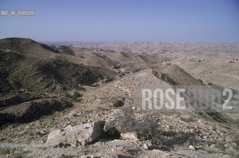 ( TUNISIA )  REGIONE DI MATMATA   - © 1996 Graziano Arici/Rosebud2 / GEO
