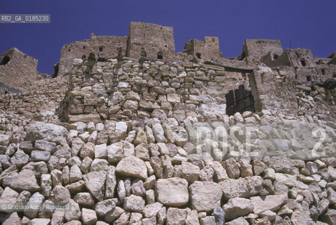 ( TUNISIA )  OASI DI CHENINI : VILLAGGIO   - © 1996 Graziano Arici/Rosebud2 / GEO