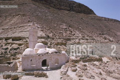 ( TUNISIA )  OASI DI CHENINI : MOSCHEA   - © 1996 Graziano Arici/Rosebud2 / GEO