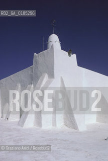 ( TUNISIA )  ISOLA DJERBA ( JERBA ) : MOSCHEA  - © 1996 Graziano Arici/Rosebud2 / GEO / ARCHITETTURA
