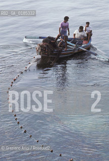 ( TUNISIA ) PORTO DI MAHDIA : BARCHE DA PESCA  - © 1996 Graziano Arici/Rosebud2 / GEO