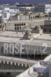 ( TUNISIA ) SOUSSE : LA MOSCHEA E LA MEDINA  - © 1996 Graziano Arici/Rosebud2 / GEO
