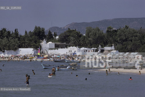 ( TUNISIA ) HAMMAMET  :LA SPIAGGIA  - © 1996 Graziano Arici/Rosebud2 / GEO