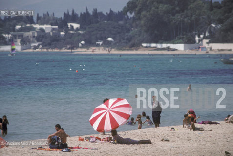 ( TUNISIA ) HAMMAMET  :LA SPIAGGIA  - © 1996 Graziano Arici/Rosebud2 / GEO