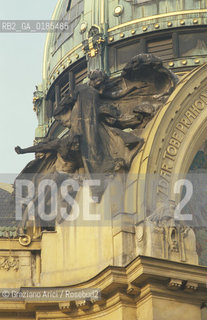 ( REPUBBLICA CECA ) PRAGA : PALAZZO OBECNI DUM - © 1986 Graziano Arici/Rosebud2 / GEO  / ARCHITETTURA MODERNA CONTEMPORANEA / SECESSIONE