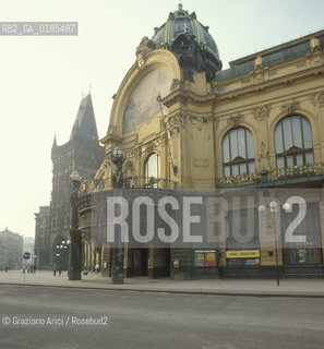 ( REPUBBLICA CECA ) PRAGA : PALAZZO OBECNI DUM - © 1986 Graziano Arici/Rosebud2 / GEO  / ARCHITETTURA MODERNA CONTEMPORANEA / SECESSIONE