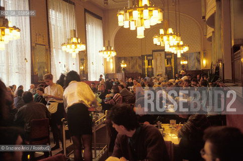 ( REPUBBLICA CECA ) PRAGA : PALAZZO OBECNI DUM - © 1986 Graziano Arici/Rosebud2 / GEO  / ARCHITETTURA MODERNA CONTEMPORANEA / SECESSIONE