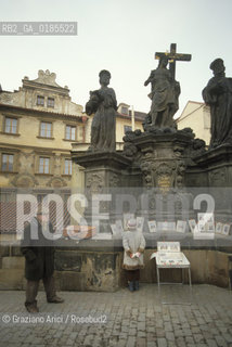 ( REPUBBLICA CECA ) PRAGA :  IL PONTE CARLO ( KARLUV MOST ) - © 1986 Graziano Arici/Rosebud2 / GEO