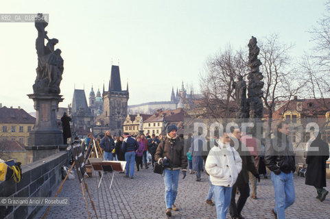 ( REPUBBLICA CECA ) PRAGA :  IL PONTE CARLO ( KARLUV MOST ) - © 1986 Graziano Arici/Rosebud2 / GEO