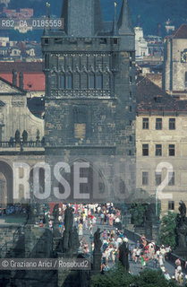 ( REPUBBLICA CECA ) PRAGA :  IL PONTE CARLO ( KARLUV MOST ) - © 1986 Graziano Arici/Rosebud2 / GEO