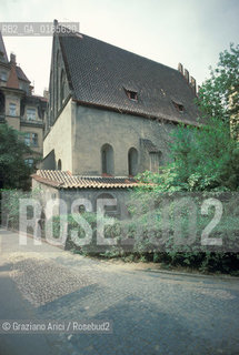 ( REPUBBLICA CECA ) PRAGA : JOSEFOV ( GHETTO EBRAICO )  - STARONOVA SKOLA ( SINAGOGA VECCHIO-NUOVA ) - © 1986 Graziano Arici/Rosebud2 / GEO / EBREI