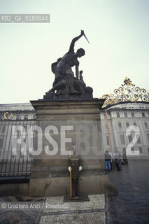 ( REPUBBLICA CECA ) PRAGA : IL CASTELLO ( HRADCANY )  - © 1986 Graziano Arici/Rosebud2 / GEO
