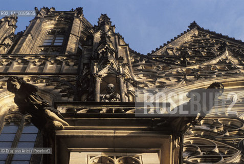 ( REPUBBLICA CECA ) PRAGA : CATTEDRALE DI S.VITO ( HRADCANY) - © 1986 Graziano Arici/Rosebud2 / GEO
