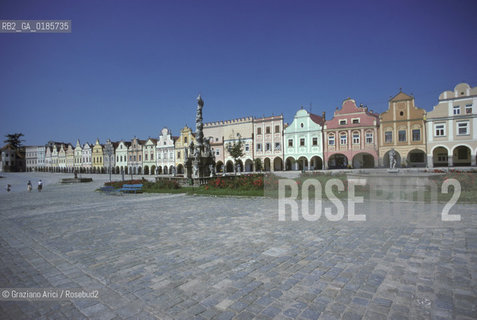 ( REPUBBLICA CECA ) -  MORAVIA  -  TELC : NAMESTI MIRU  (LA PIAZZA )  - © 1986 Graziano Arici/Rosebud2 / GEO