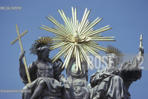 ( REPUBBLICA CECA ) -  MORAVIA  -  BRNO  : CORONAMENTO BAROCCO  - © 1986 Graziano Arici/Rosebud2 / GEO