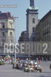 ( REPUBBLICA CECA ) -  MORAVIA  -  BRNO  : UNA STRADA - © 1986 Graziano Arici/Rosebud2 / GEO