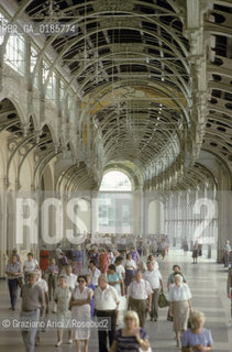 ( REPUBBLICA CECA ) -  BOEMIA  -  MARIANSKE LAZNE  ( MARIENBAD ) -  PADIGLIONE GORKIJ   - © 1986 Graziano Arici/Rosebud2 / GEO / TERME / ACQUA / ARCHITETTURA IN FERRO