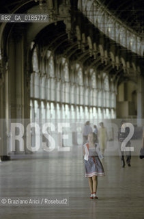 ( REPUBBLICA CECA ) -  BOEMIA  -  MARIANSKE LAZNE  ( MARIENBAD ) -  PADIGLIONE GORKIJ   - © 1986 Graziano Arici/Rosebud2 / GEO / TERME / ACQUA / ARCHITETTURA IN FERRO
