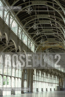 ( REPUBBLICA CECA ) -  BOEMIA  -  MARIANSKE LAZNE  ( MARIENBAD ) -  PADIGLIONE GORKIJ   - © 1986 Graziano Arici/Rosebud2 / GEO / TERME / ACQUA / ARCHITETTURA IN FERRO