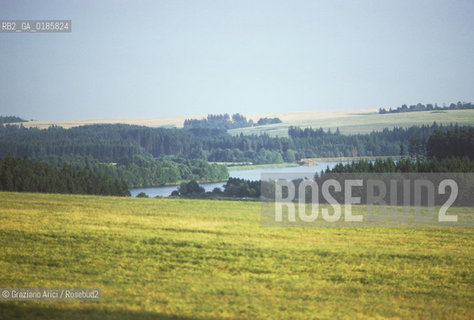 ( REPUBBLICA CECA ) -  BOEMIA  -  PAESAGGIO  - © 1986 Graziano Arici/Rosebud2 / GEO