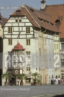 ( REPUBBLICA CECA ) -  BOEMIA  -  CHEB : LA PIAZZA DEL RE GIORGIO  - LO SPALICEK ( GHETTO EBRAICO ) - © 1986 Graziano Arici/Rosebud2 / GEO / EBREI