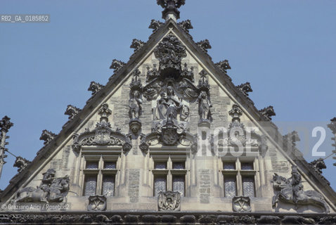 ( REPUBBLICA CECA ) -  BOEMIA  -  KUTNA HORA : PALAZZO   - © 1986 Graziano Arici/Rosebud2 / GEO