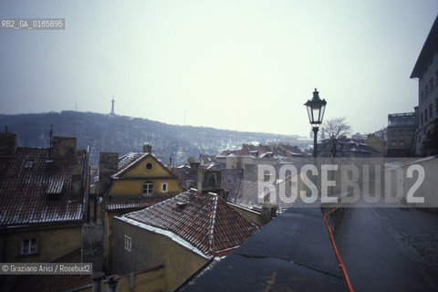 ( REPUBBLICA CECA ) PRAGA : IL CASTELLO ( HRADCANY) E PETRIN- © 1986 Graziano Arici/Rosebud2 / GEO