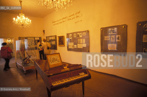 ( REPUBBLICA CECA ) PRAGA : QUARTIERE DI PETRIN - VILLA BETRAMKA DOVE MOZART COMPOSE IL DON GIOVANNI  - © 1986 Graziano Arici/Rosebud2 / GEO