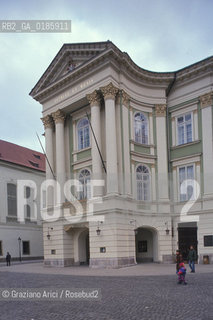 ( REPUBBLICA CECA ) PRAGA : IL TEATRO TYLOVO DIVADLO  - © 1986 Graziano Arici/Rosebud2 / GEO / MOZART