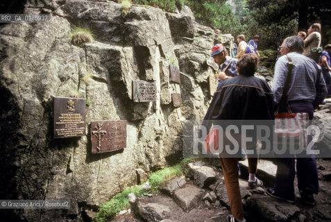 ( REPUBBLICA SLOVACCA  ) -  SLOVACCHIA  - MEMORIALE DEI CADUTI SUI MONTI TATRA   - © 1986 Graziano Arici/Rosebud2 / GEO