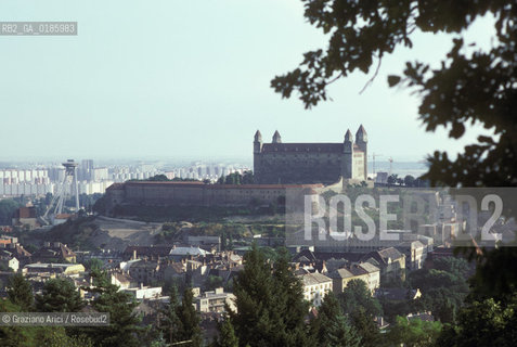 ( REPUBBLICA SLOVACCA  ) -  SLOVACCHIA  - BRATISLAVA : PANORAMA  - © 1986 Graziano Arici/Rosebud2 / GEO