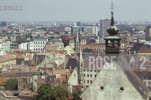 ( REPUBBLICA SLOVACCA  ) -  SLOVACCHIA  - BRATISLAVA : PANORAMA  - © 1986 Graziano Arici/Rosebud2 / GEO