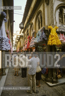 ( SPAGNA  ) ANDALUSIA  GRANADA  : LALCAICERIA MERCATO   © 1990 Graziano Arici/Rosebud2 / GEO / TURISMO