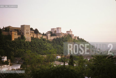 ( SPAGNA  ) ANDALUSIA  GRANADA  : IL PALAZZO DELLALHAMBRA   © 1990 Graziano Arici/Rosebud2 / GEO / ARCHITETTURA ARABO ANDALUSA