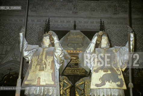 ( SPAGNA  ) ANDALUSIA  SIVIGLIA  : LA CATTEDRALE TOMBA DI CRISTOFORO COLOMBO   © 1980 Graziano Arici/Rosebud2 / GEO