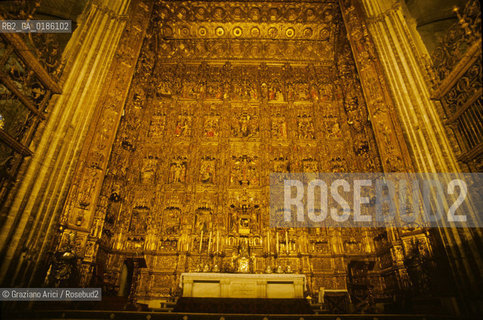 ( SPAGNA  ) ANDALUSIA  SIVIGLIA  : LA CATTEDRALE  ALTARE IN ORO   © 1980 Graziano Arici/Rosebud2 / GEO